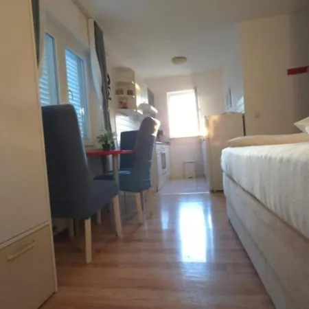 Apartment Peaceful With Style Trogir