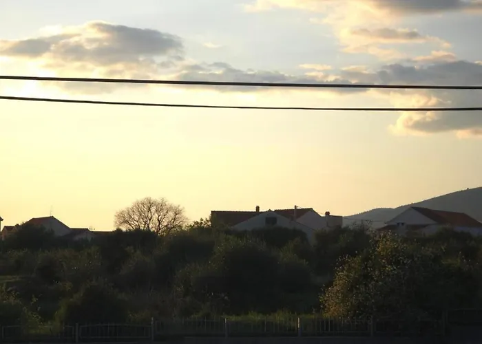 Peaceful With Style דירה טרוגיר