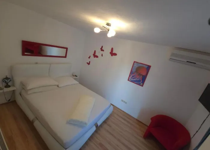 Peaceful With Style Apartment